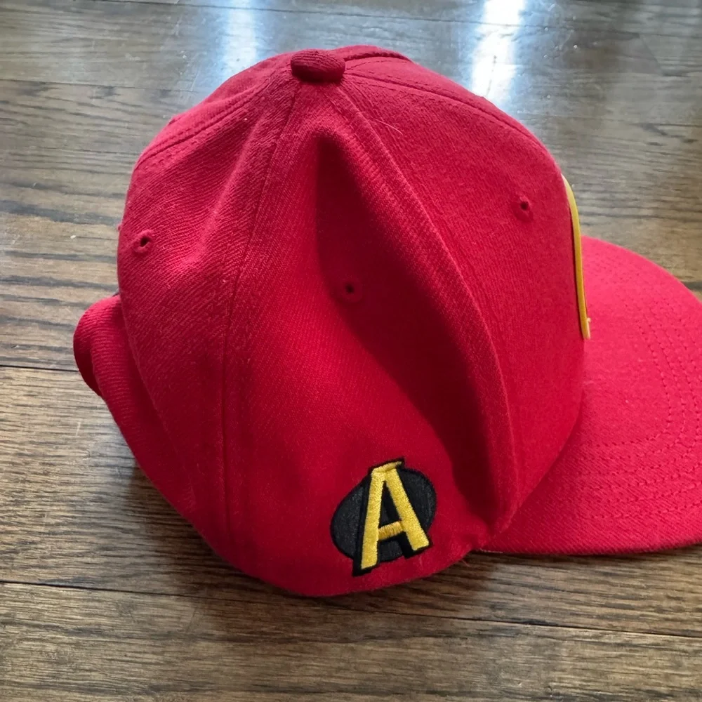 Marvel x Lids Iron Man youth SnapBack (adjustable) cap, red
